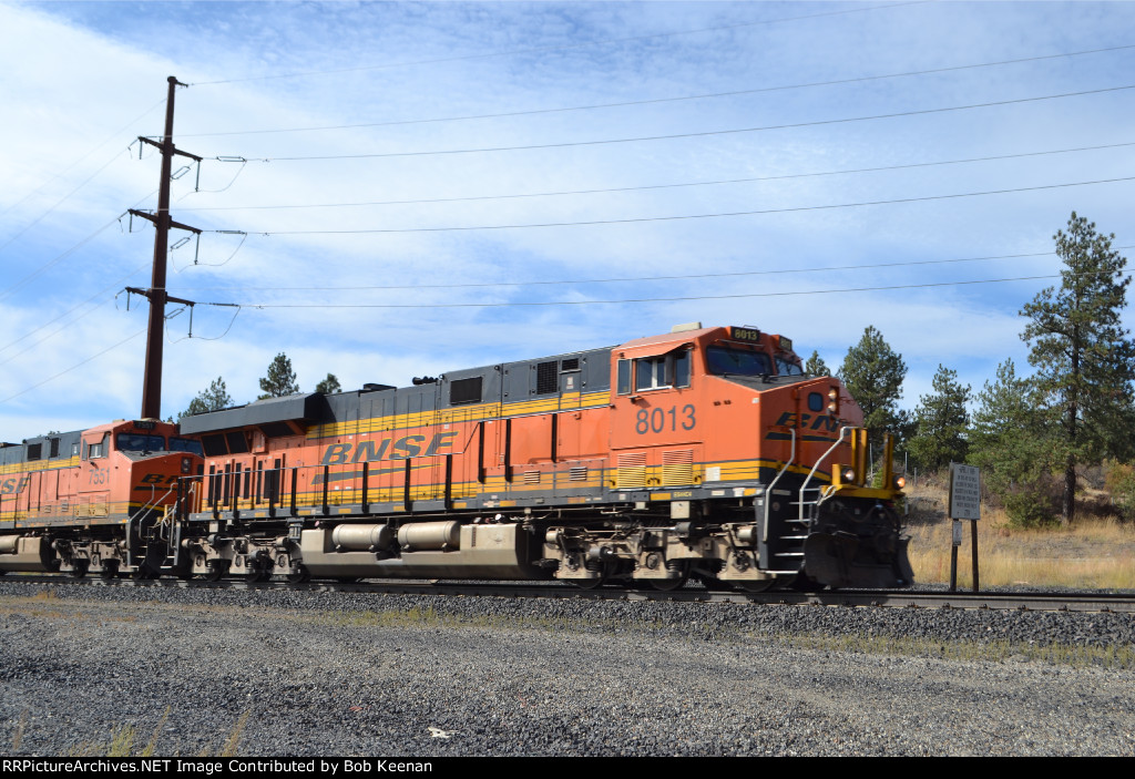 BNSF 8013